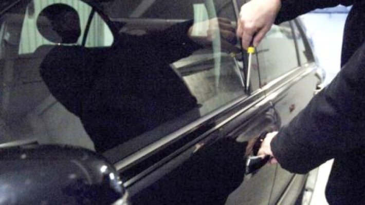 Autoturism furat din Poarta 6, găsit la Medgidia